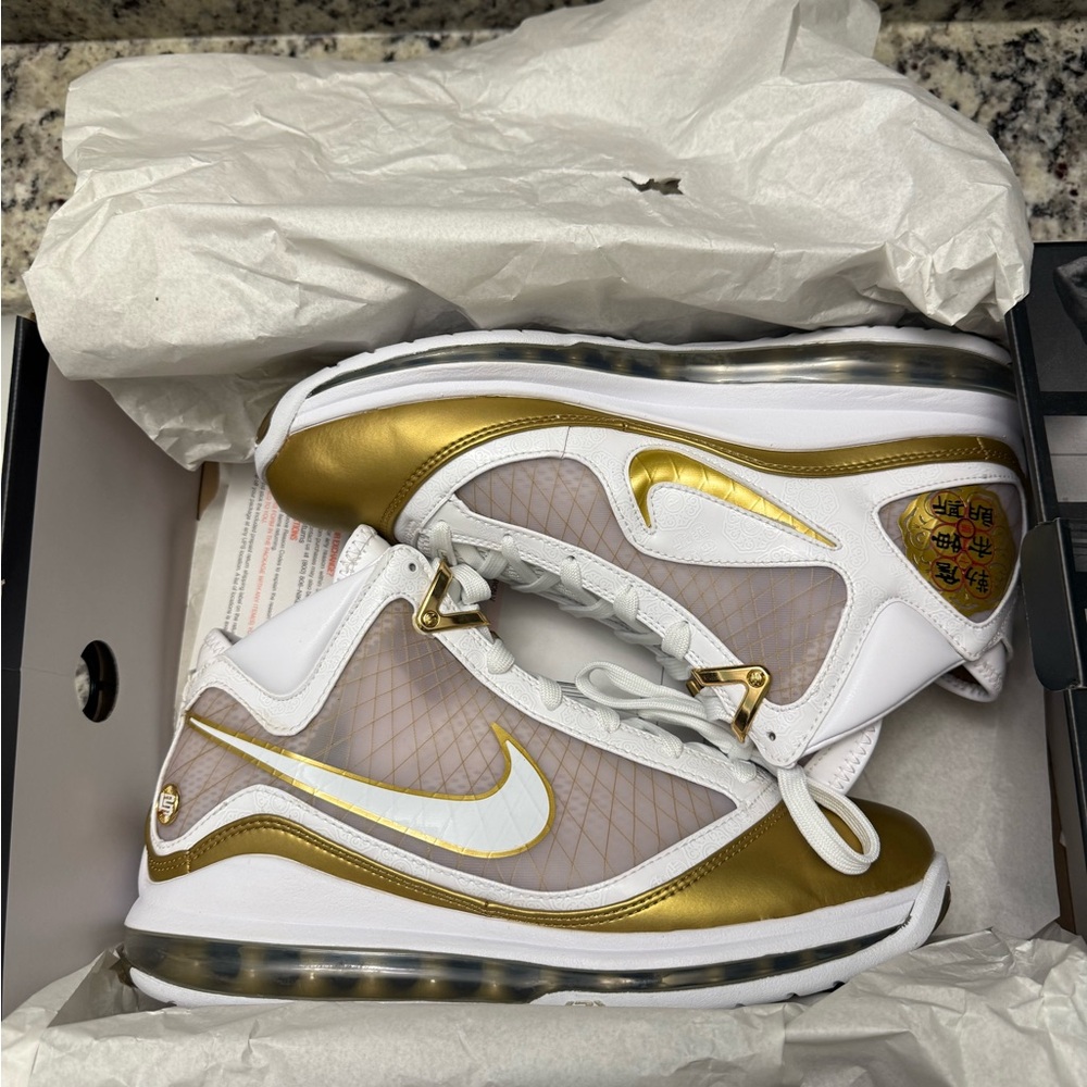 Nike LeBron 7 “China Moon” 2020 CU5646-100 Size 9 - Picture 11 of 12
